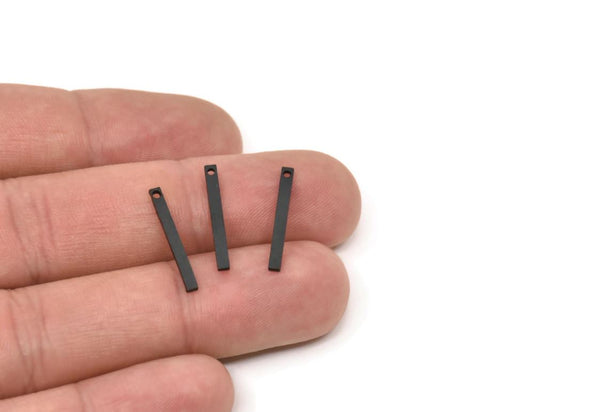 Siyah Minimalist Kolye, 1 Delikli 24 Oksitlenmiş Siyah Çubuk, Kolye Uçları (20x2x1mm) A0857