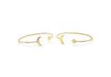 Gold Moon Star Cuff, Gold Lacquer Plated Brass Open Bangles With Moon And Star Ending BS 2028 Q0008
