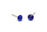 Brass Stud Earrings, 8 Sapphire Crystal Rhinestone Beads Brass Stud Earrings Brass Setting for SS24 - 5.3mm SS24 D1319