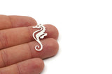 Sea Horse Charm, 4 Antique Silver Plated Brass Sea Horse Shaped Charms With 1 Loop (32x14x0.60mm) SMP0156 Y161