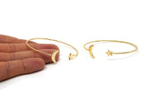 Gold Moon Star Cuff, Gold Lacquer Plated Brass Open Bangles With Moon And Star Ending BS 2028 Q0008