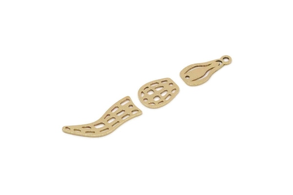 Brass Charm, 6 Raw Brass Dangle Crocodile Charm With 1 Loop and Holes, Connector Parts, Brass Parts Of Dangles, Findings (44x8x0.60mm) SMP2780