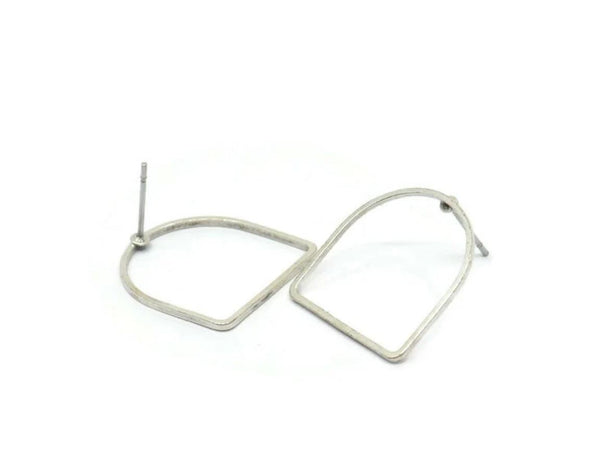 D Shape Earring, 8 Antique Silver Plated Brass D Shape Stud Earrings (19x19x1mm) BS 2329 A6861