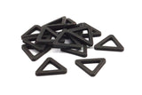 Siyah Üçgen Tılsım - 12 Oksitlenmiş Pirinç Siyah Üçgen Tılsım (17x2mm) D0017 S788