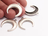 Silver Moon Charm, 2 Antique Silver Plated Brass Horn Charms, Pendant, Jewelry Findings (27x8.30x4mm) N0299 H0075