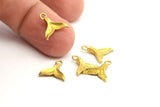 Brass Fish Tail Charm, Raw Brass Fish Tail Pendants, Jewelry Supplies, Findings (13x12mm) N0333