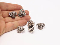 Silver Skull with Horns, 1 Antique Silver Plated Brass Skull Head Bracelet Part (11.50x19mm) N0372