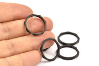 Black Faceted Ring, 4 Black Oxidized Brass  Faceted Rings, Connectors (16mm) N0499