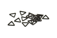Black Triangle Charm - 50 Oxidized Brass Black Triangle Charms (9x0.80mm) D0249 S487