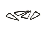 Siyah Üçgen - 24 Oksitlenmiş Pirinç Siyah Açık Üçgen, Tılsımlar, Bulgular (30x33x15mm) BS 1148 S515