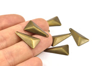 Bronze Pyramid Triangle, 50 Antique Bronze Triangle Pyramid Charms with 1 Hole (20x11mm) Pen 3041-9   K109