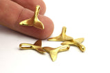 Brass Fish Tail Charm, Raw Brass Fish Tail Pendants, Jewelry Supplies, Findings (17x19mm) N0334
