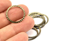 Boho Ring Finding, 30 Antique Brass Connector Rings (19mm) K062