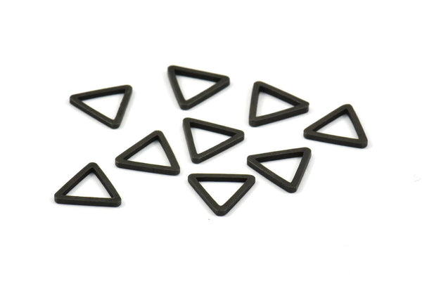 Black Triangle Charm - 50 Oxidized Brass Black Triangle Charms (9x0.80mm) D0249 S487