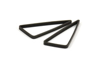 Siyah Üçgen - 24 Oksitlenmiş Pirinç Siyah Açık Üçgen, Tılsımlar, Bulgular (30x33x15mm) BS 1148 S515