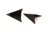 Siyah Uçurtma Tılsımı, 3 Oksitlenmiş Pirinç Siyah Geometrik Üçgen (31 mm) U011 S126
