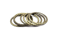 Boho Ring Finding, 30 Antique Brass Connector Rings (19mm) K062