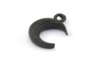 Black Moon Charm, 6 Oxidized Brass Black Textured Horn Charms With 1 Loop, Pendant, Jewelry Finding (12x3.60x3.65mm) N0302 S646