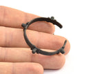 Siyah Dokulu Charm, 2 Delikli 1 Oksitlenmiş Pirinç Siyah Dokulu Kolye, Kolye Bulucu (103x4,5x5mm) V040 S510