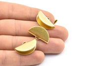 Half Moon Crimp, 12 Raw Brass Ribbon Crimp Ends With 1 Loop, Findings (25x14.5mm) E102
