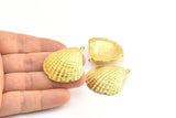 Brass Shell Charm, 1 Raw Brass Sea Shell Charm with 1 Loop, Pendants, Charms, Findings (38x33.5mm) E287