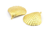 Brass Shell Charm, 1 Raw Brass Sea Shell Charm with 1 Loop, Pendants, Charms, Findings (38x33.5mm) E287