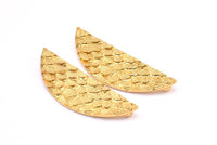 Altın Yarım Ay, 1 Altın Kaplama Pirinç Balık Pulu Dokulu Yarım Daire Kolye, 2 Halka (43x13,5 mm) E405