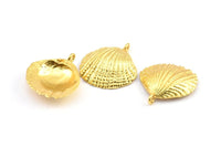 Gold Shell Charm, 1 Gold Plated Brass Sea Shell Charm with 1 Loop, Pendants, Charms, Findings (27x24.5mm) E284 Q0538