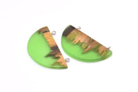 Resin&Wood Half Moon Pendant, 1 Green Half Moon Pendant with 2 Loops, Earrings (50x25x4mm) X079