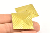 Brass Pyramid Charm, 4 Raw Brass Square Pyramid Textured Pendant (30x30mm)  D0269