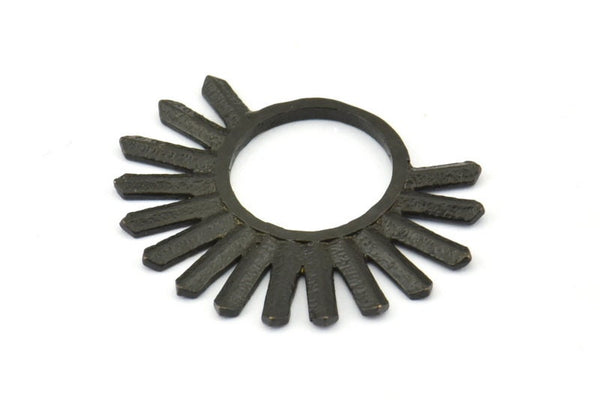 Siyah Güneş Kolye, 4 Oksitlenmiş Pirinç Siyah Dokulu Güneş Kolye, Küpeler, Bulgular (26x34x1,5 mm) BS 2433 S822