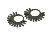Siyah Güneş Kolye, 4 Oksitlenmiş Pirinç Siyah Dokulu Güneş Kolye, Küpeler, Bulgular (26x34x1,5 mm) BS 2433 S822