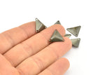 Sewing Triangle Finding, 30 Antique Brass Triangle Cambered Findings, Bead Caps, Tags With 3 Holes (14mm) K098