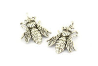 Huge Bee Pendant, 4 Antique Silver Plated Brass Charms With 1 Hole, Pendants (26x20x4.5mm) U136