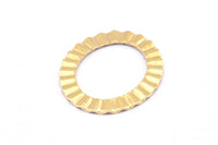 Pirinç Oval Charm, Deliksiz 6 Ham Pirinç Dalgalı Oval Bağlantı Parçası, Bulgular (28x33x1mm) D894