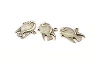 Silver Fish Charm, 4 Antique Silver Plated Brass Fish Charm Earrings With 1 Loop, Pendants, Findings (24x17mm) N0891