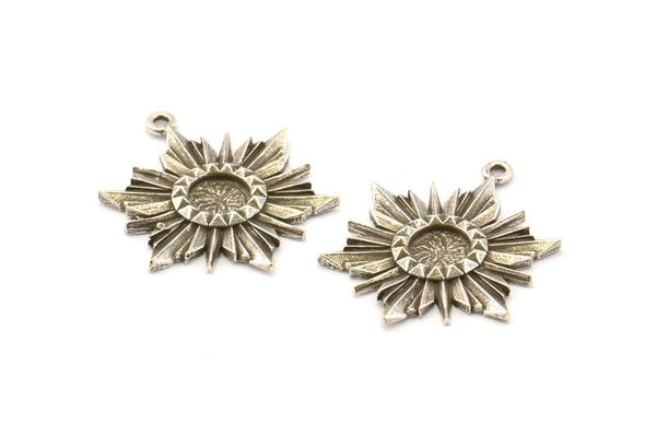Silver Badge Charm, 2 Antique Silver Plated Brass Rosette Charms With 1 Loop, Pendants, Earrings (28x21mm) N0827