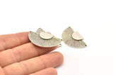 Silver Medal Charm, 2 Antique Silver Plated Brass Badge Charm Pendants With 2 Holes, Earrings, Findings (35x20mm) N0790