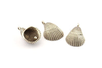 Silver Shell Charm, 2 Antique Silver Plated Brass Sea Shell Charm With 1 Loop, Pendants, Earrings, Findings (19x27mm) N0906