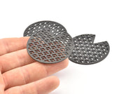Siyah Yuvarlak Charm, 2 Delikli, Kolye Uçlu, Bağlantı Parçalı 2 Çekiçlenmiş Oksitlenmiş Siyah Pirinç Pizza Dilimi Charm (45x1mm) D1030 S555