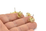 Brass Flower Earring, 6 Raw Brass Taraxacum Stud Earrings (14mm) N1182