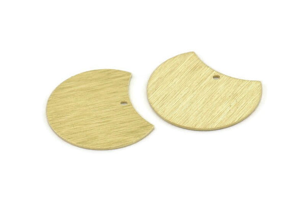 Brass Moon Charm, 6 Textured Raw Brass Moon Charms With 1 Hole, Stamping Blanks (28x21x0.80mm) M063