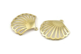 Brass Shell Charm, 2 Raw Brass Sea Shell Pendants With 1 Loop (31x32x1mm) N1293