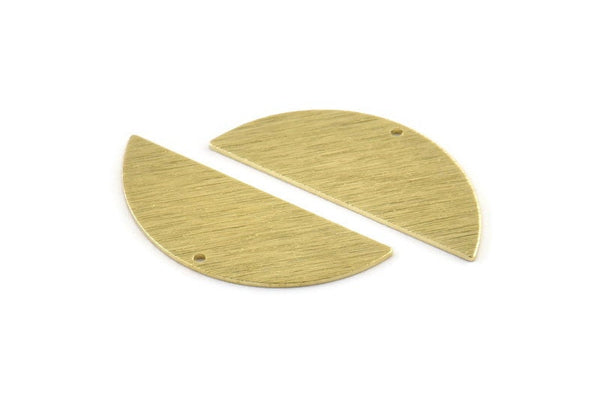 Brass Half Moon, 8 Textured Raw Brass Semi Circle Blanks With 1 Hole (39x15x0.90mm) M994