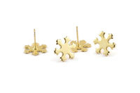 Gold Snowflake Earring, 4 Gold Plated Brass Snowflake Stud Earrings (14x1mm) D0600 A1163 Q0672