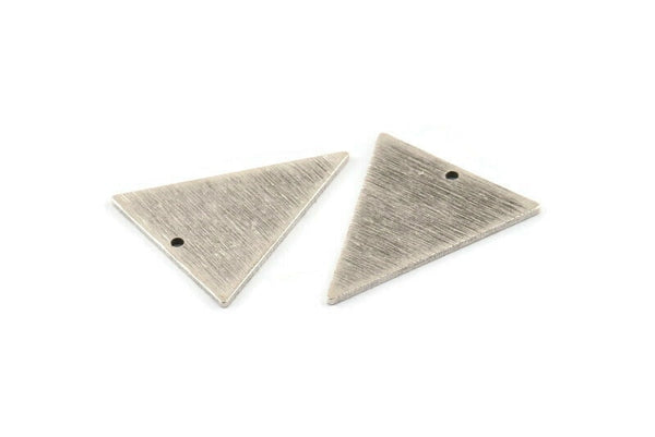 Silver Triangle Charm, 6 Textured Antique Silver Plated Brass Triangle Charms With 1 Hole (28x22x1mm) D1398