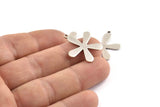 Silver Leaf Charm, 8 Antique Silver Plated Brass Leaf Charms With 1 Loop, Pendants, Findings (24x21x1mm) D1049