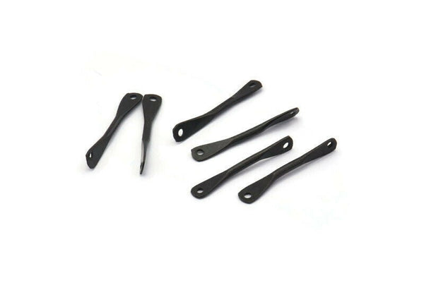 Siyah Çekiçle İşlenmiş Konnektör, 2 Delikli 12 Oksitlenmiş Siyah Pirinç Çekiçle İşlenmiş Konnektör (22x3,50 mm) E379