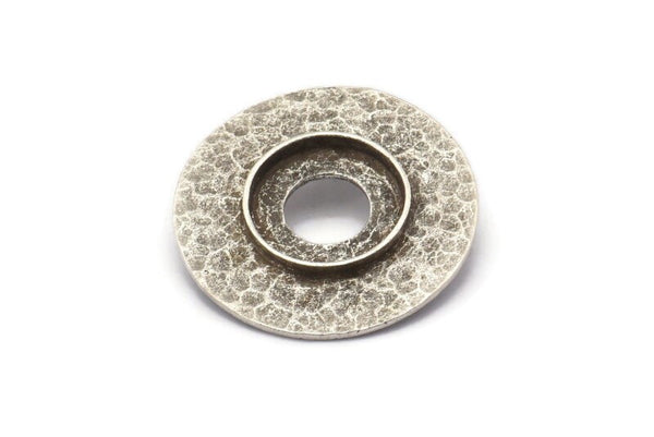 Silver Round Pendant, 2 Antique Silver Plated Brass Hammered Round Pendant With 15mm Stone Pad, Findings (30mm) E568