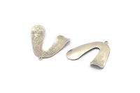 Silver V Shaped, 6 Antique Silver Plated Brass V Shaped Charms With 1 Loop (32x30x0.50mm) D0694